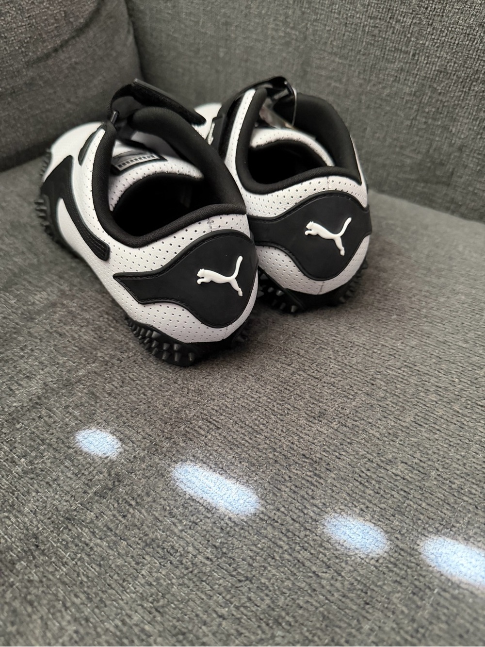 Puma Mostro Perforated Sneakers Ortholite Shoe Black And White Womens 8 - Picture 3 of 6